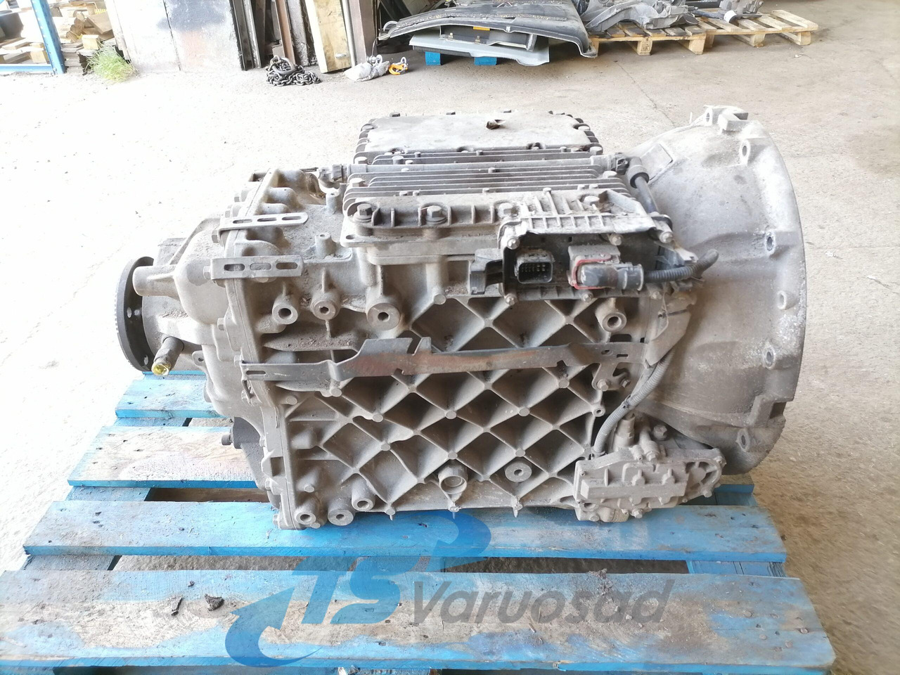 Volvo Käigukast AT2612D 85002138 - Менувач и делови за Камион: слика 2 Volvo Käigukast AT2612D 85002138 - Менувач и делови за Камион: слика 2