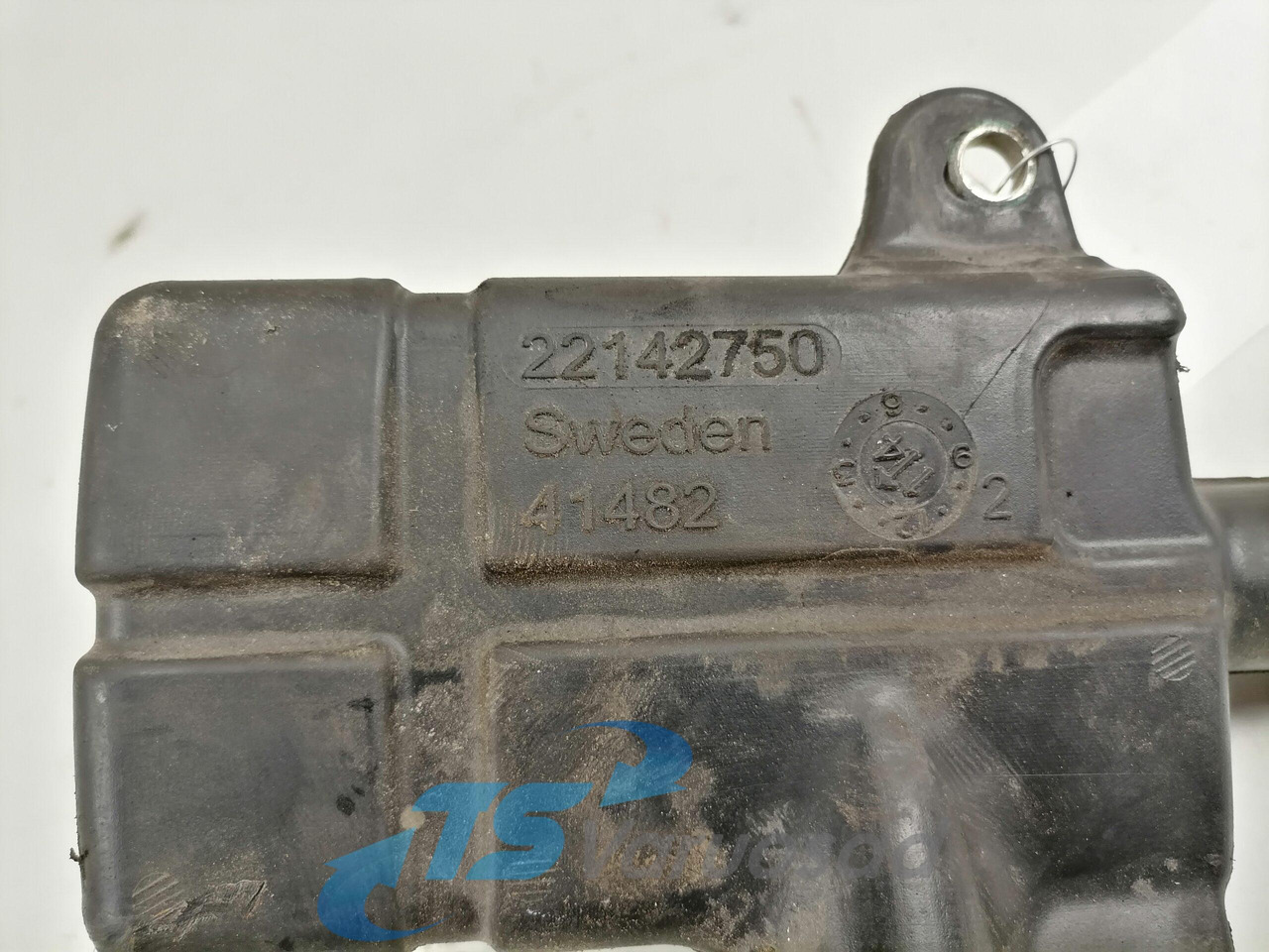 Volvo Kompressori resonaator 22142750 - Компресор на воздушна кочница за Камион: слика 3 Volvo Kompressori resonaator 22142750 - Компресор на воздушна кочница за Камион: слика 3