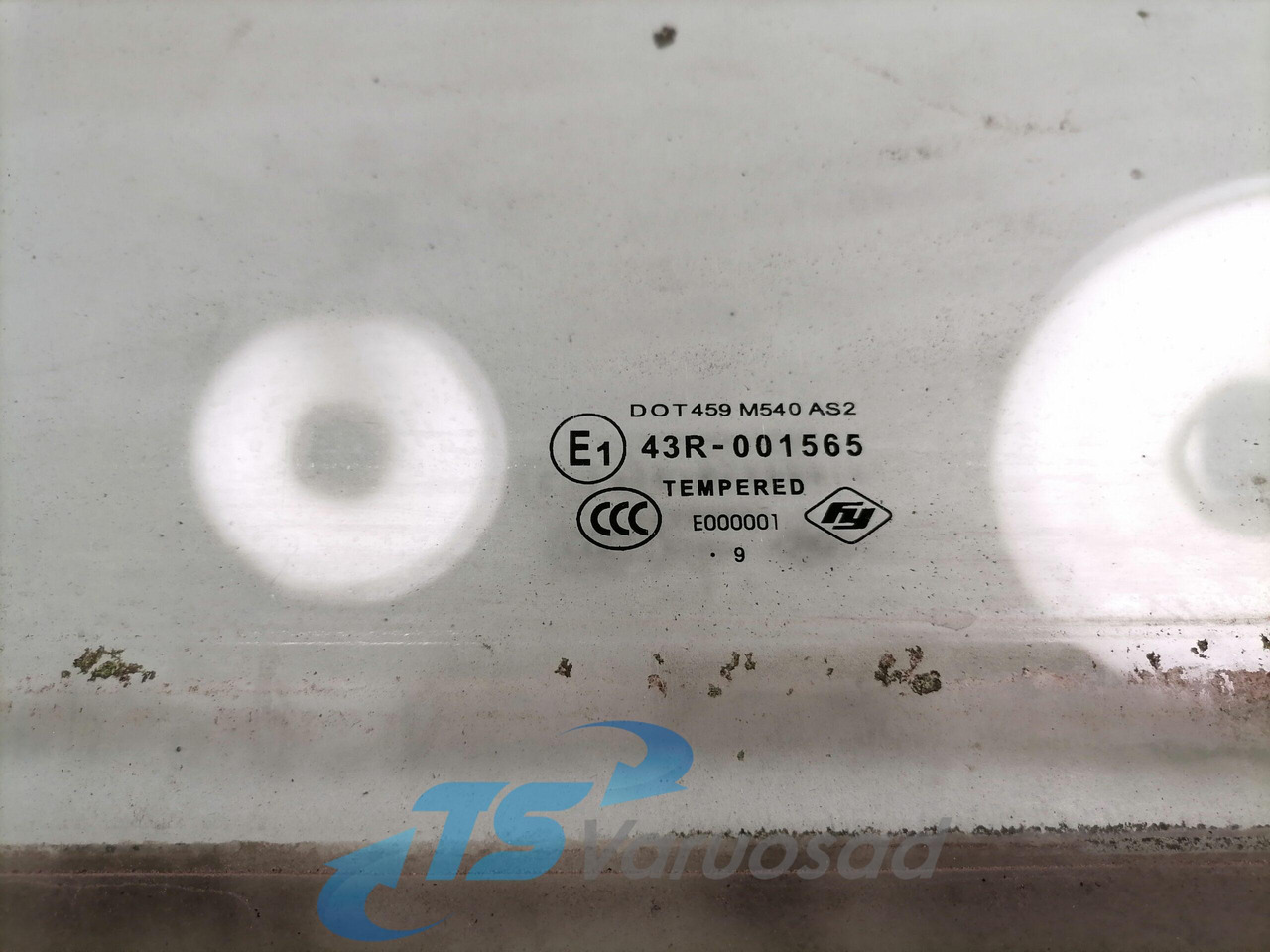 Volvo Küljeklaas, parem 20503179 - Прозорец и делови за Камион: слика 2 Volvo Küljeklaas, parem 20503179 - Прозорец и делови за Камион: слика 2