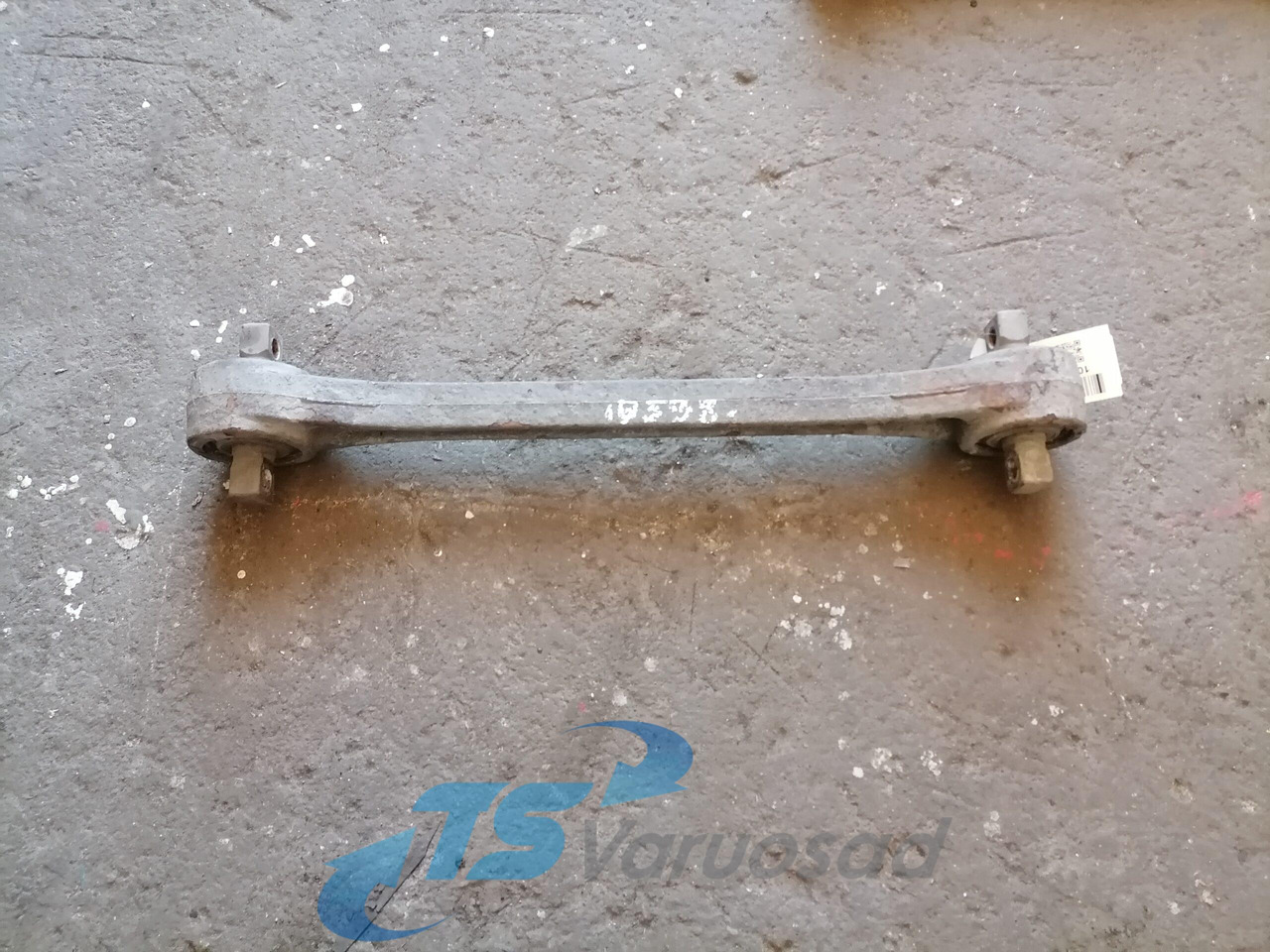 Volvo Torque rod 21196798 - Оска и делови за Камион: слика 1 Volvo Torque rod 21196798 - Оска и делови за Камион: слика 1