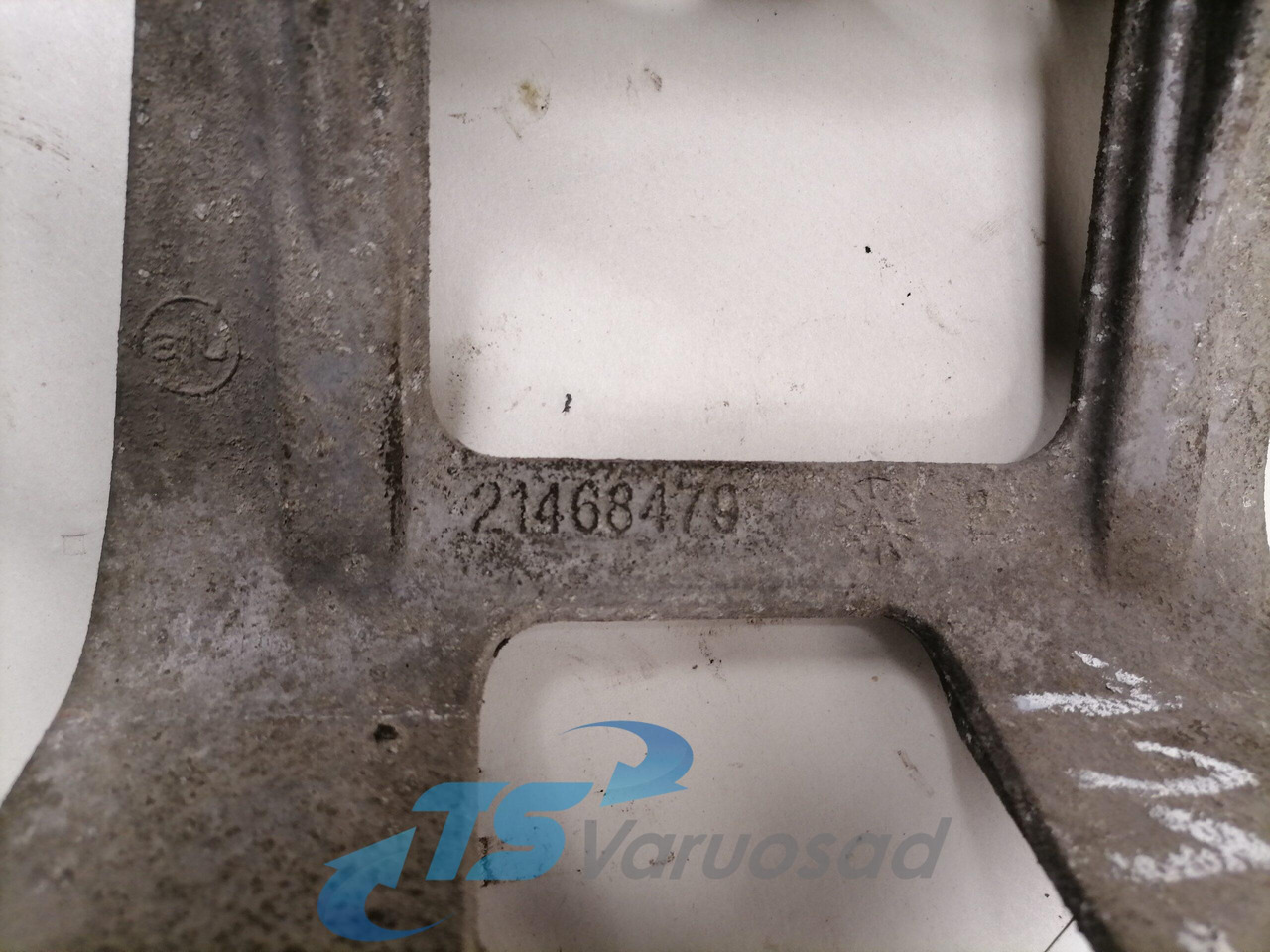 Volvo Volvo roolisüsteemi õlimahuti kandur 21468479 - Црево за управување за Камион: слика 3 Volvo Volvo roolisüsteemi õlimahuti kandur 21468479 - Црево за управување за Камион: слика 3