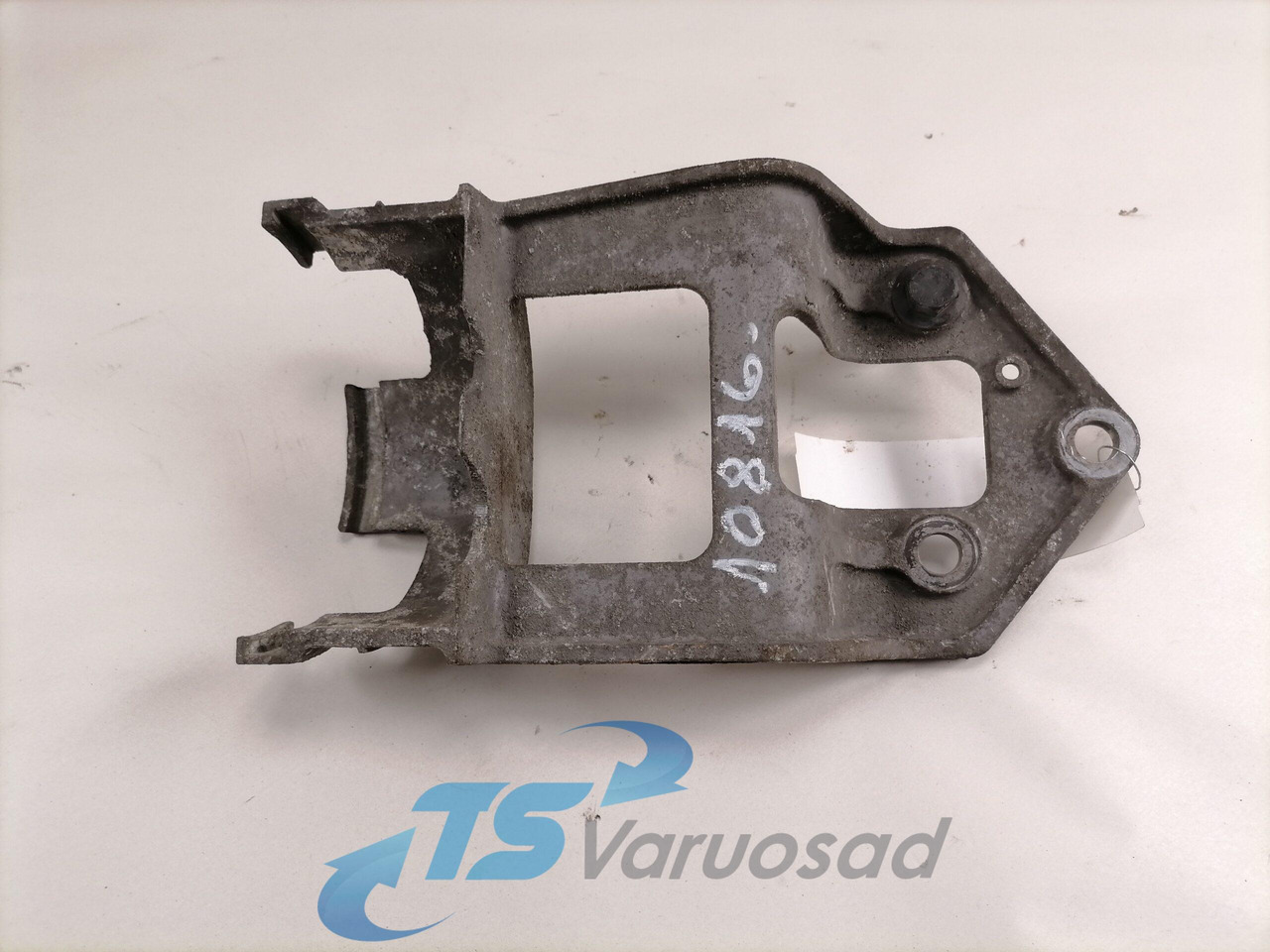 Volvo Volvo roolisüsteemi õlimahuti kandur 21468479 - Црево за управување за Камион: слика 2 Volvo Volvo roolisüsteemi õlimahuti kandur 21468479 - Црево за управување за Камион: слика 2