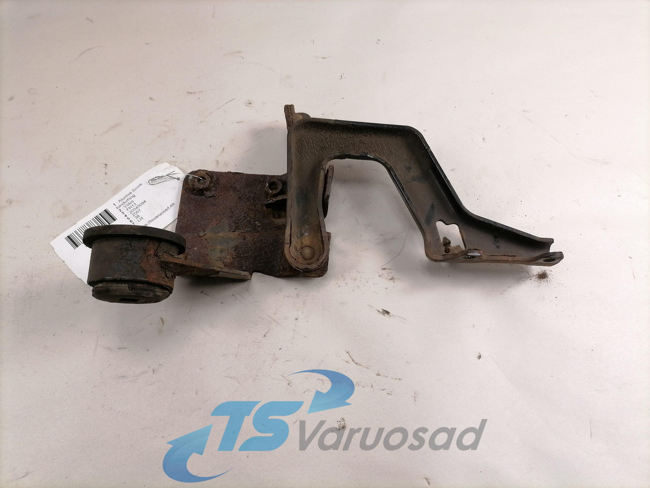 Volvo lower grille carrier hinge 20545094 - Решетка за Камион: слика 1 Volvo lower grille carrier hinge 20545094 - Решетка за Камион: слика 1