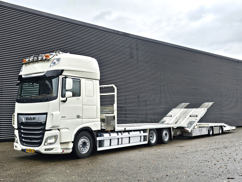 Камион за влечење DAF XF 530 6x2 + TRAILER / MACHINE TRANSPORT /: слика 1