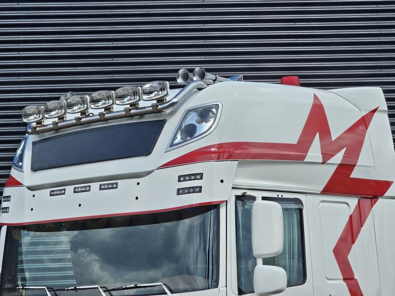 DAF XF480 / 6x2/4 / LIFT STEERING AXLE - Камион влекач: слика 4 DAF XF480 / 6x2/4 / LIFT STEERING AXLE - Камион влекач: слика 4