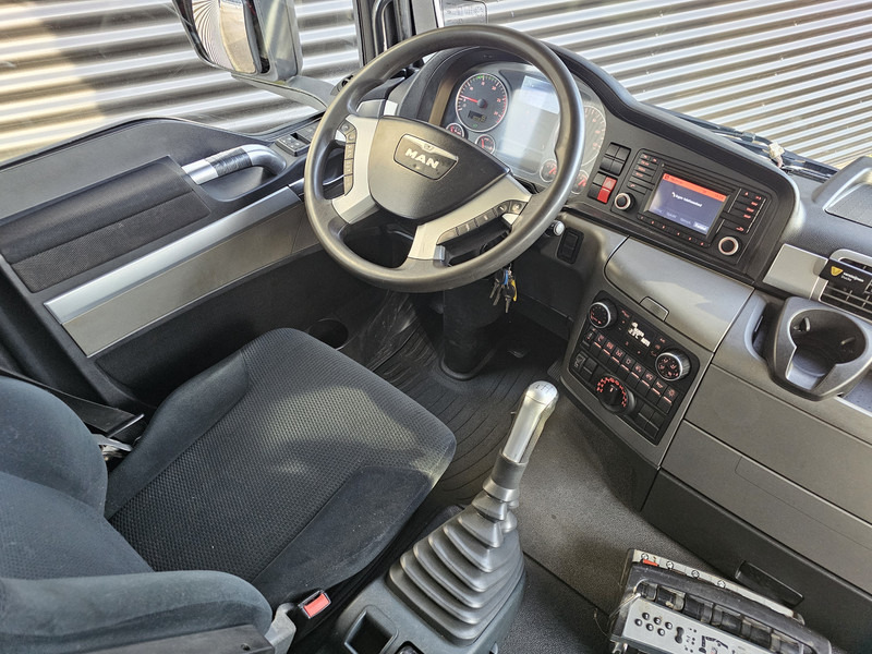 Камион влекач MAN TGS 26.480 6x6 / HIAB CRANE / TRACTOR + BOX TRUCK: слика 11