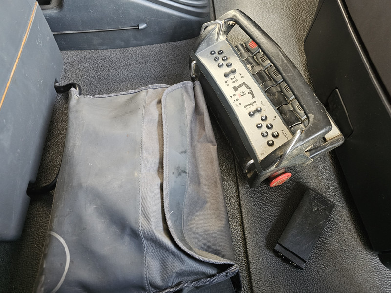 Камион влекач MAN TGS 26.480 6x6 / HIAB CRANE / TRACTOR + BOX TRUCK: слика 16