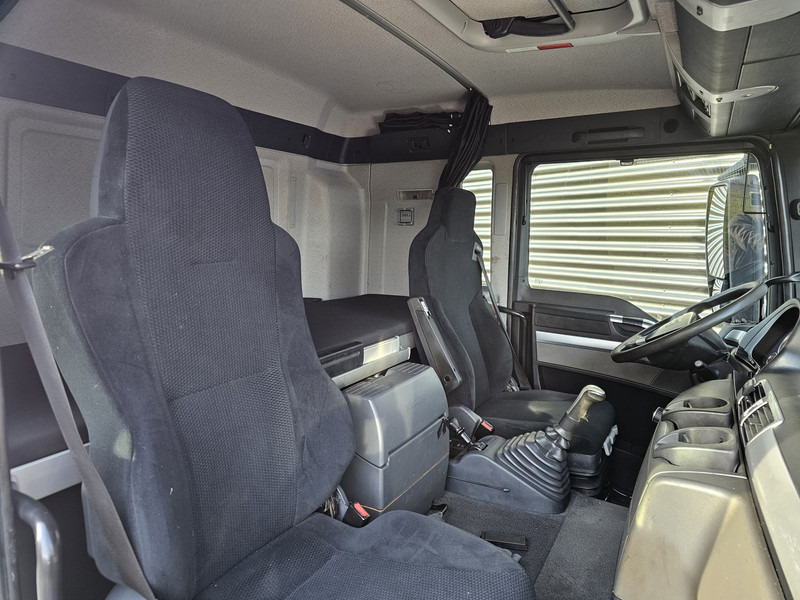 Камион влекач MAN TGS 26.480 6x6 / HIAB CRANE / TRACTOR + BOX TRUCK: слика 10