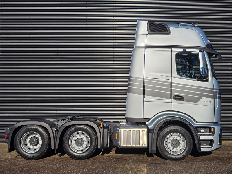 Mercedes-Benz ACTROS 2548 6X2/4 / PTO / GIGASPACE - Камион влекач: слика 4 Mercedes-Benz ACTROS 2548 6X2/4 / PTO / GIGASPACE - Камион влекач: слика 4
