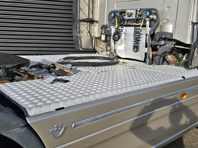 Scania R520 V8 TOPLINE / RETARDER / HYDRAULIC / - Камион влекач: слика 3 Scania R520 V8 TOPLINE / RETARDER / HYDRAULIC / - Камион влекач: слика 3