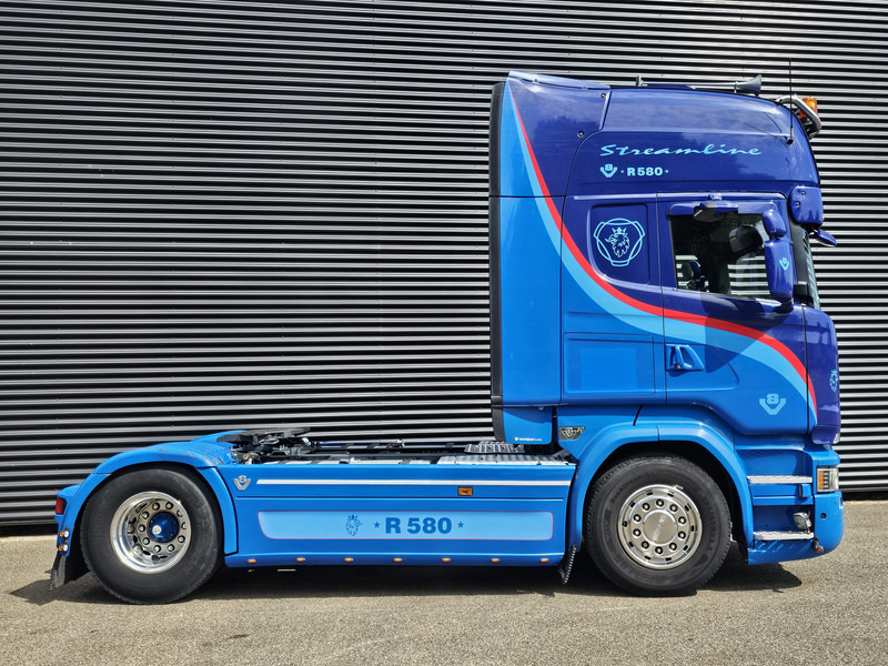 Scania R580 V8 / 2 TANKS / 4x2 / FULL AIR / PTO - Камион влекач: слика 4 Scania R580 V8 / 2 TANKS / 4x2 / FULL AIR / PTO - Камион влекач: слика 4