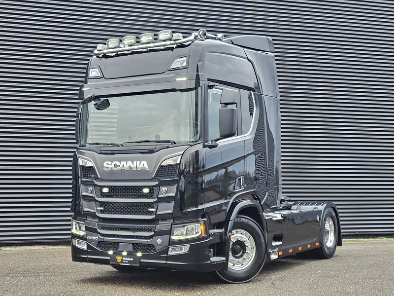 Scania R580 V8 4X2 / HYDRAULIC / RETARDER / FULL AIR - Камион влекач: слика 1 Scania R580 V8 4X2 / HYDRAULIC / RETARDER / FULL AIR - Камион влекач: слика 1