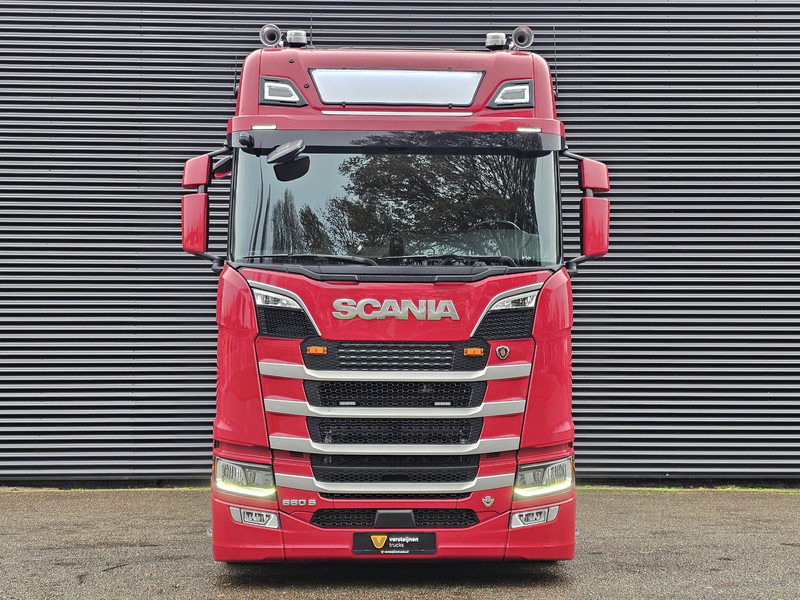Scania S660 V8 6X2/4 / RETARDER / FULL AIR / HYDRAULIC - Камион влекач: слика 5 Scania S660 V8 6X2/4 / RETARDER / FULL AIR / HYDRAULIC - Камион влекач: слика 5