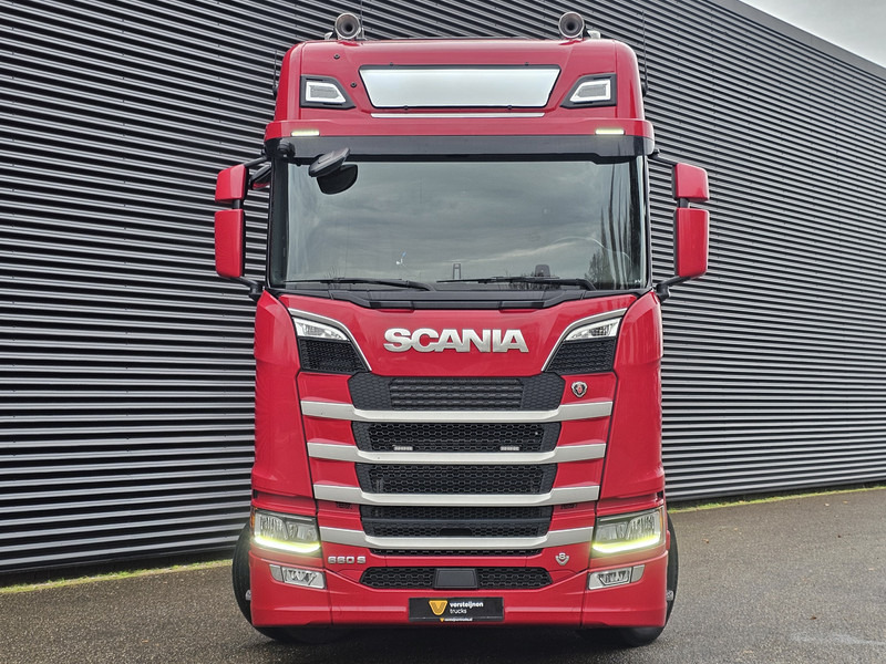 Scania S660 V8 6x2/4 / RETARDER / HYDRAULIC / FULL AIR - Камион влекач: слика 5 Scania S660 V8 6x2/4 / RETARDER / HYDRAULIC / FULL AIR - Камион влекач: слика 5