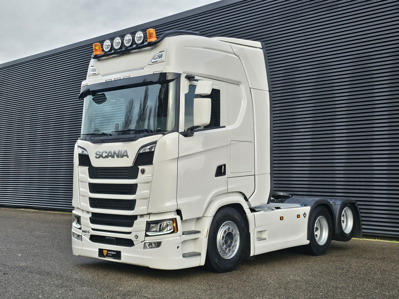 Scania S660 V8 6x2 BOOGIE / RETARDER / FULL AIR / 2 TANKS - Камион влекач: слика 1 Scania S660 V8 6x2 BOOGIE / RETARDER / FULL AIR / 2 TANKS - Камион влекач: слика 1