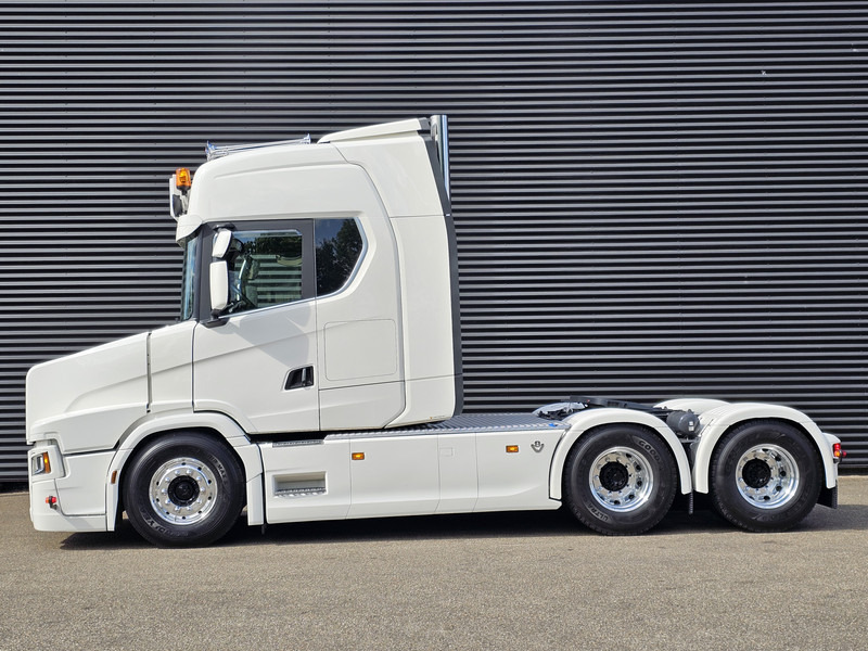 Scania T660 V8 6x4 TORPEDO / HAUBER / SHOW TRUCK - Камион влекач: слика 2 Scania T660 V8 6x4 TORPEDO / HAUBER / SHOW TRUCK - Камион влекач: слика 2