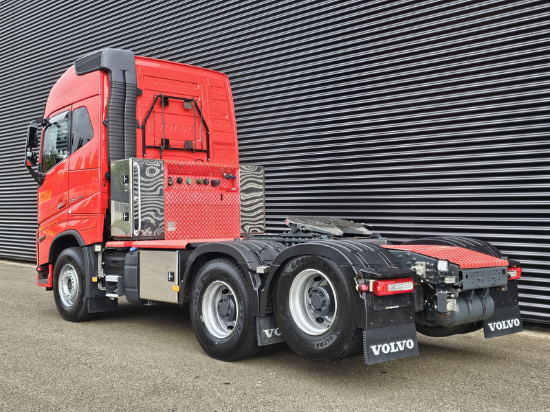 Volvo FH 16 650 / 6x4 BOOGIE / HYDRAULIC / RETARDER / 100T - Камион влекач: слика 3 Volvo FH 16 650 / 6x4 BOOGIE / HYDRAULIC / RETARDER / 100T - Камион влекач: слика 3