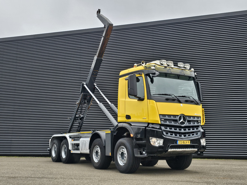 Mercedes-Benz AROCS 3945 / 8x4 HAAKARM / LIFT / ABROLKIPPER - Камион со кука за подигање: слика 2 Mercedes-Benz AROCS 3945 / 8x4 HAAKARM / LIFT / ABROLKIPPER - Камион со кука за подигање: слика 2