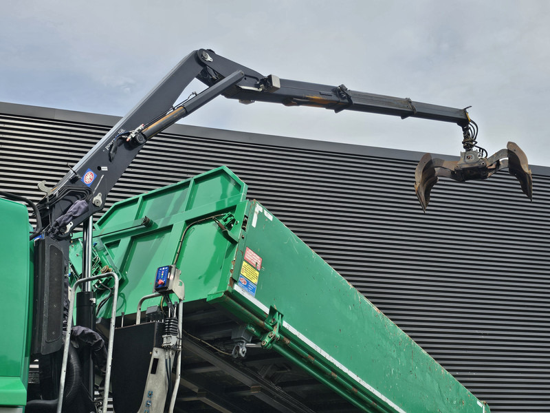 Tatra 6X6 / T158/II / 2 SIDE TIPPER - HMF Z CRANE - Кипер, Камион со кран: слика 2 Tatra 6X6 / T158/II / 2 SIDE TIPPER - HMF Z CRANE - Кипер, Камион со кран: слика 2