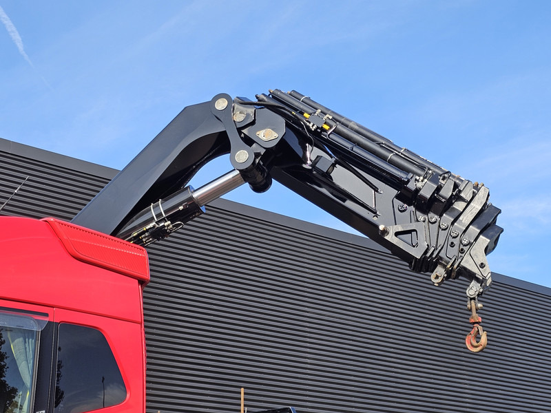 Volvo FH 16.650 8x4 / HIAB 105 t/m CRANE / KRAN - Камион со платформа, Камион со кран: слика 4 Volvo FH 16.650 8x4 / HIAB 105 t/m CRANE / KRAN - Камион со платформа, Камион со кран: слика 4