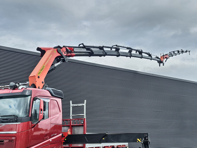 Volvo FH 540 8x2/6 / PALFINGER 65 t/m CRANE + JIB - Камион со платформа, Камион со кран: слика 2 Volvo FH 540 8x2/6 / PALFINGER 65 t/m CRANE + JIB - Камион со платформа, Камион со кран: слика 2