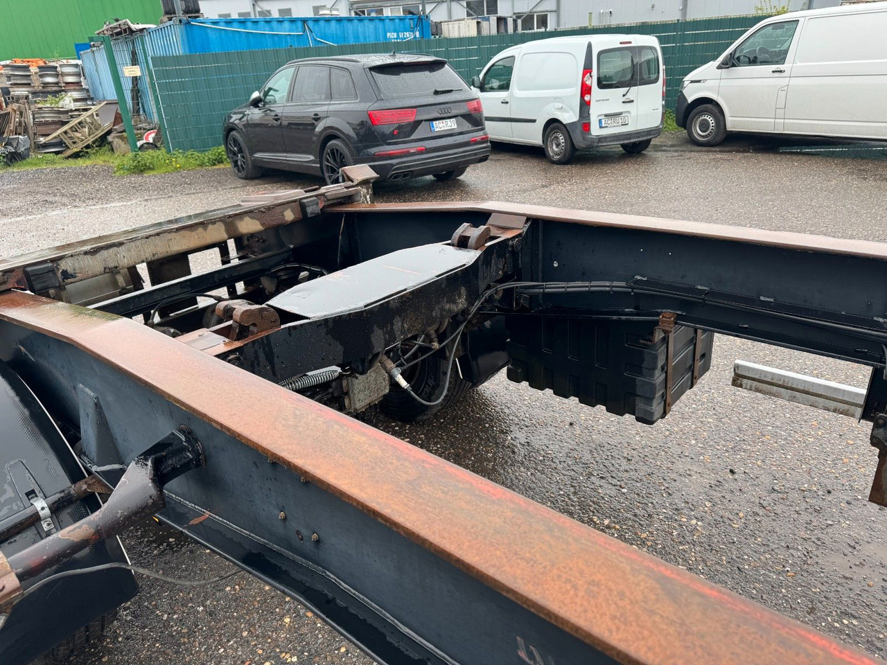 Роло/ Подизач приколка Hüffermann 2 Achs Abrollanhänger mit Schlitten: слика 10 Роло/ Подизач приколка Hüffermann 2 Achs Abrollanhänger mit Schlitten: слика 10