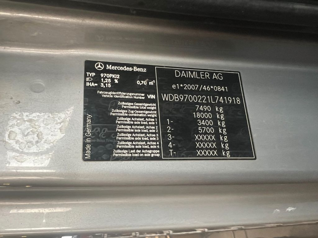 Mercedes-Benz 818 4X2 ROM Toilettenwagen guter Zustand - Вакуумски камион: слика 3 Mercedes-Benz 818 4X2 ROM Toilettenwagen guter Zustand - Вакуумски камион: слика 3