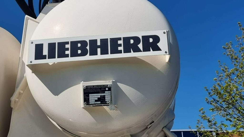 Müller-Mitteltal 2 Achs Betonmischauflieger Liebherr Müller-Mitteltal 2 Achs Betonmischauflieger Liebherr - Полуприколка миксер за бетон: слика 4 Müller-Mitteltal 2 Achs Betonmischauflieger Liebherr Müller-Mitteltal 2 Achs Betonmischauflieger Liebherr - Полуприколка миксер за бетон: слика 4