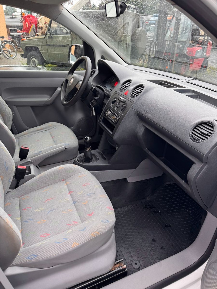 Мало комбе Volkswagen Caddy 69 PS Diesel: слика 9 Мало комбе Volkswagen Caddy 69 PS Diesel: слика 9
