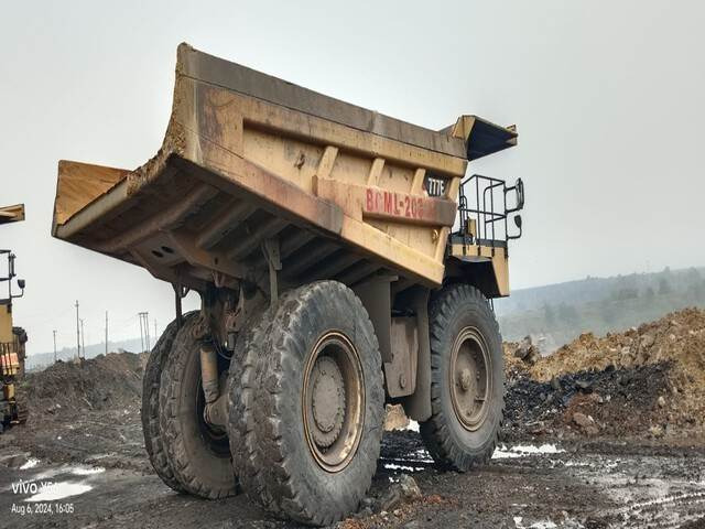 CAT 777E - Голем истоварувач/ Камион за камења: слика 3 CAT 777E - Голем истоварувач/ Камион за камења: слика 3