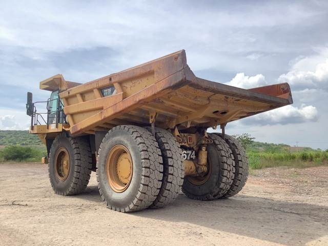 CAT 777F - Голем истоварувач/ Камион за камења: слика 2 CAT 777F - Голем истоварувач/ Камион за камења: слика 2