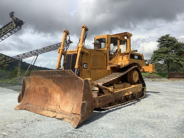 CAT D8N - Булдожер: слика 1 CAT D8N - Булдожер: слика 1