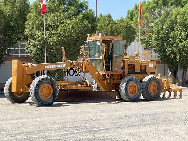 Mitsubishi MG730 - Порамнувач: слика 1 Mitsubishi MG730 - Порамнувач: слика 1