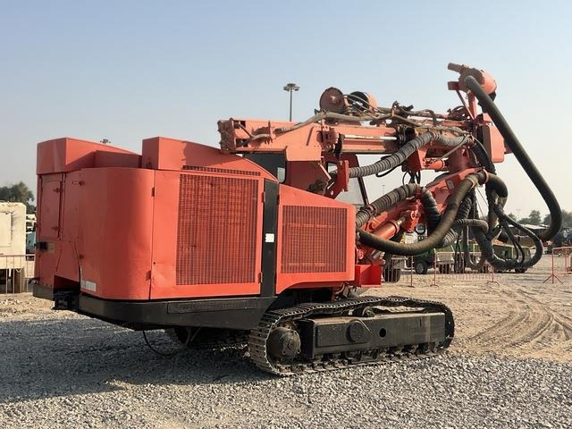 Sandvik DP900 - Машина за бушење: слика 3 Sandvik DP900 - Машина за бушење: слика 3