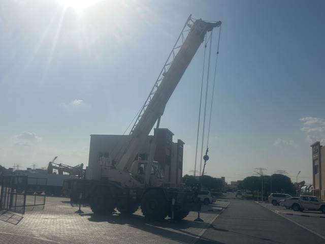 Terex RT555 - Кран за нерамни терени: слика 4 Terex RT555 - Кран за нерамни терени: слика 4