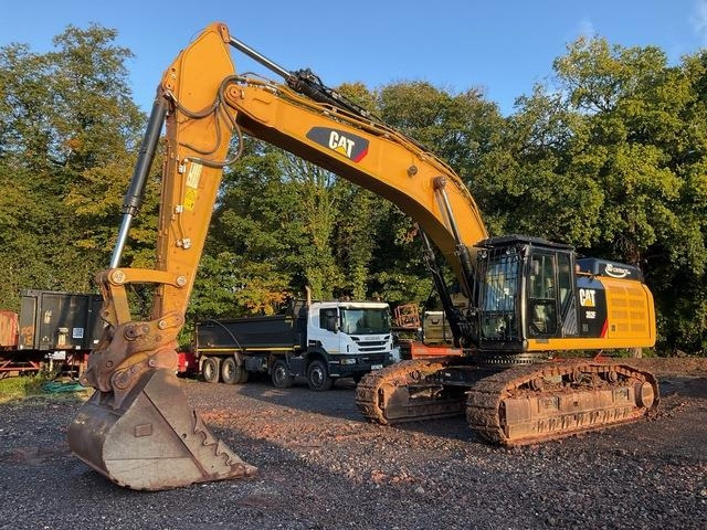 CAT 352F - Багер гасеничар: слика 1 CAT 352F - Багер гасеничар: слика 1