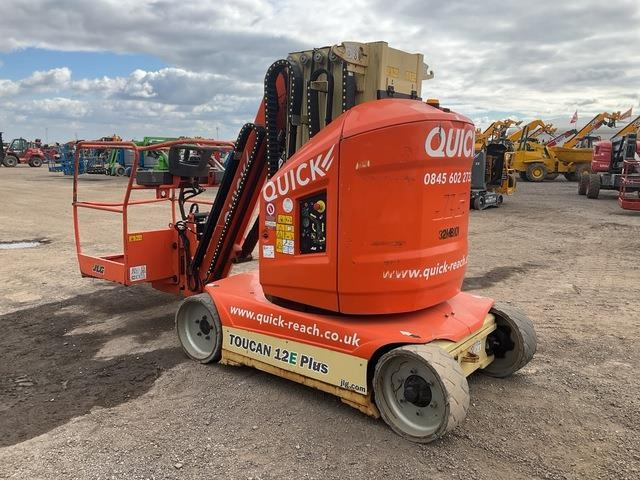JLG Toucan 12E Plus - Вертикален јарболски подигнувач: слика 2 JLG Toucan 12E Plus - Вертикален јарболски подигнувач: слика 2