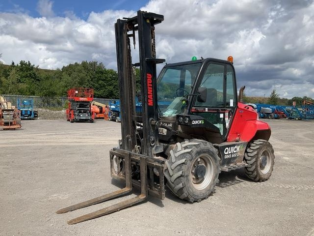 Manitou M30-4 - Вилушкар за груб терен: слика 1 Manitou M30-4 - Вилушкар за груб терен: слика 1