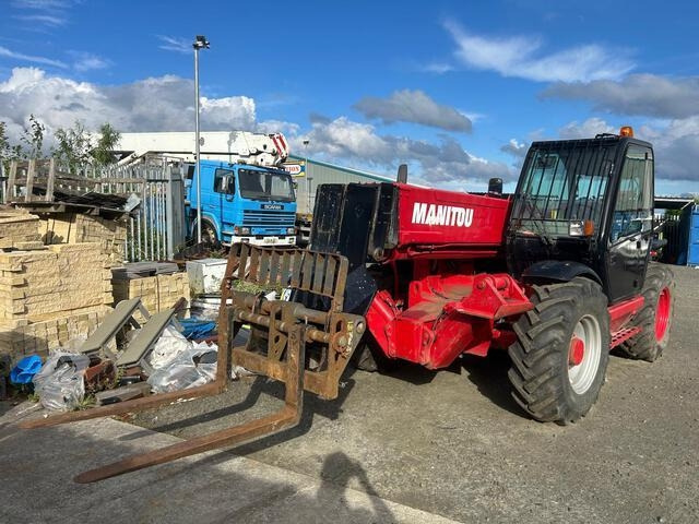 Manitou MT1435 - Телескопски ракувач: слика 1 Manitou MT1435 - Телескопски ракувач: слика 1