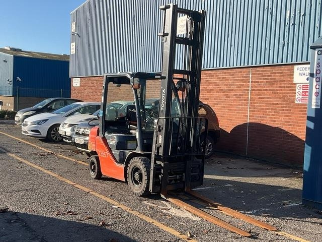 Toyota 02-8FGF25 - Вилушкар: слика 4 Toyota 02-8FGF25 - Вилушкар: слика 4