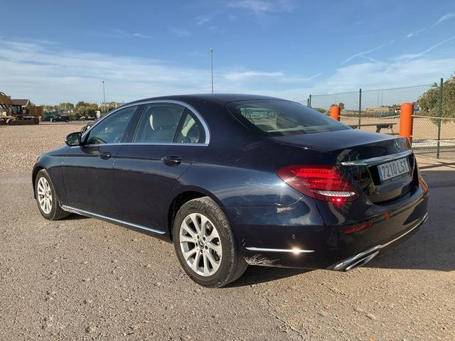 Mercedes-Benz E220D - Автомобил: слика 2 Mercedes-Benz E220D - Автомобил: слика 2