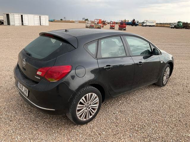 Opel Astra - Автомобил: слика 3 Opel Astra - Автомобил: слика 3