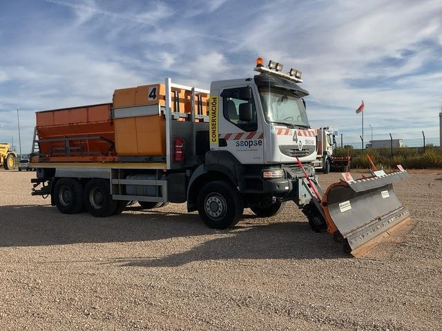 Renault Kerax 430DXI - Машина за чистење снег: слика 4 Renault Kerax 430DXI - Машина за чистење снег: слика 4