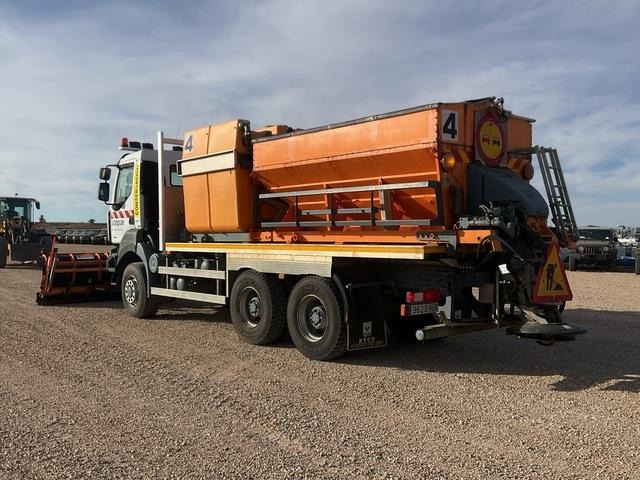 Renault Kerax 430DXI - Машина за чистење снег: слика 2 Renault Kerax 430DXI - Машина за чистење снег: слика 2