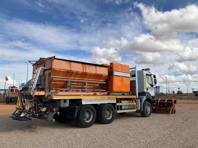 Renault Kerax - Машина за чистење снег: слика 3 Renault Kerax - Машина за чистење снег: слика 3