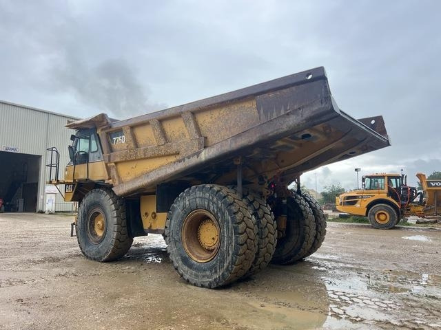 CAT 775D - Голем истоварувач/ Камион за камења: слика 2 CAT 775D - Голем истоварувач/ Камион за камења: слика 2