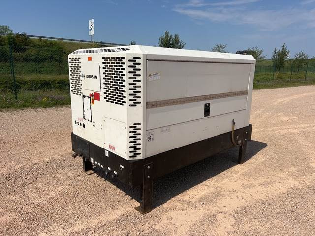 Doosan 7/125-10/105 - Компресор за воздух: слика 1 Doosan 7/125-10/105 - Компресор за воздух: слика 1