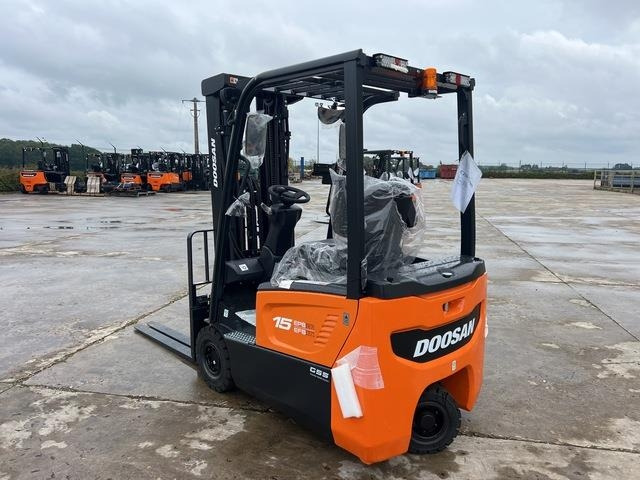 Doosan B15T-7 PLUS - Електричен вилушкар: слика 2 Doosan B15T-7 PLUS - Електричен вилушкар: слика 2