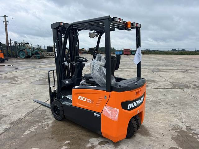 Doosan B20T-7 PLUS - Електричен вилушкар: слика 2 Doosan B20T-7 PLUS - Електричен вилушкар: слика 2