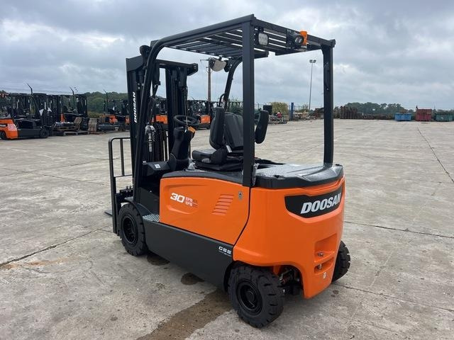 Doosan B30X-7 PLUS - Електричен вилушкар: слика 2 Doosan B30X-7 PLUS - Електричен вилушкар: слика 2